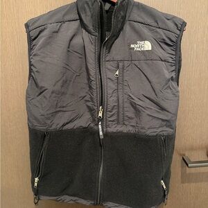 The North Face Women’s Black Vest
